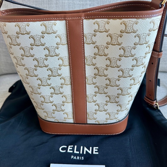 CELINE Triomphe Canvas Bucket Shoulder Bag Winter White - Picture 3 of 9